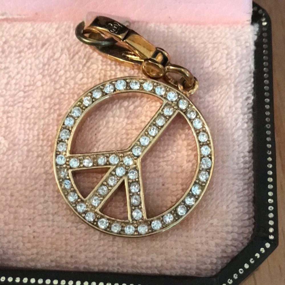☮️ RARE Juicy Couture Retired PAVE & ENAMEL PEACE Charm in TAGGED Box Museum! ☮️